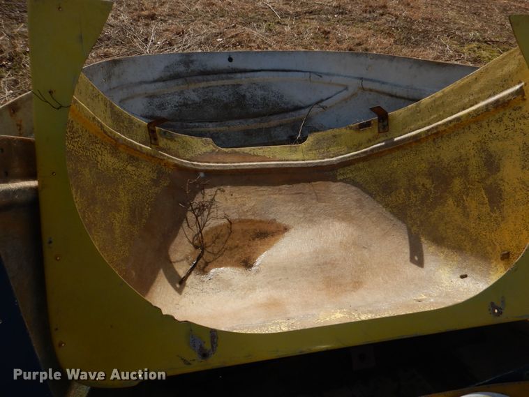 image for item JD9423 Livestock equipment