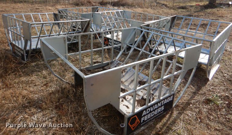 image for item JD9424 (5) Advantage Feeders bale cradles