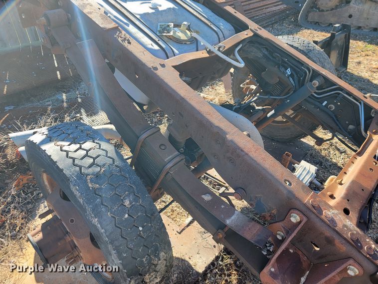 image for item JE9100 2011 Ford F450  rear axle