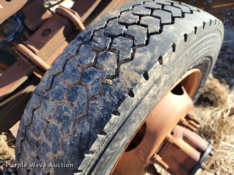 image for item JE9100 2011 Ford F450  rear axle