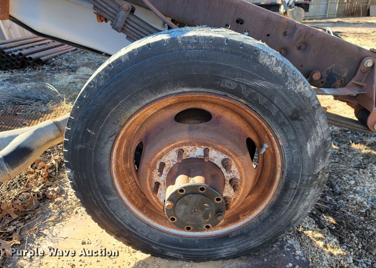 image for item JE9100 2011 Ford F450  rear axle