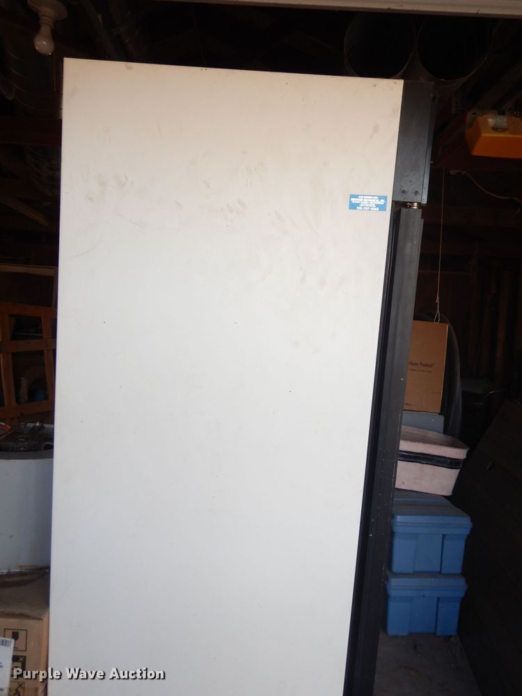 image for item JE9726 True GDM49F  freezer