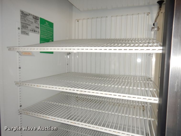 image for item JE9726 True GDM49F  freezer