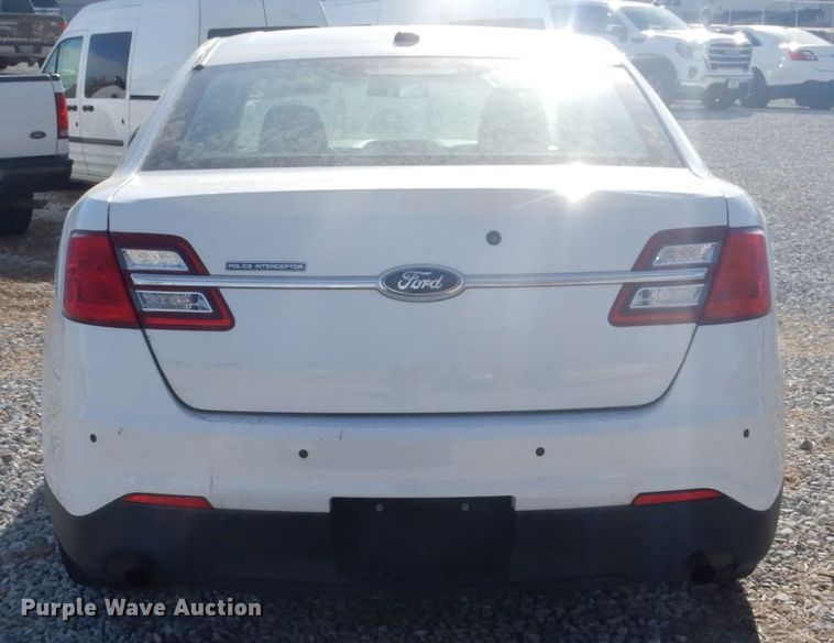 image for item JJ9392 2015 Ford Taurus Police