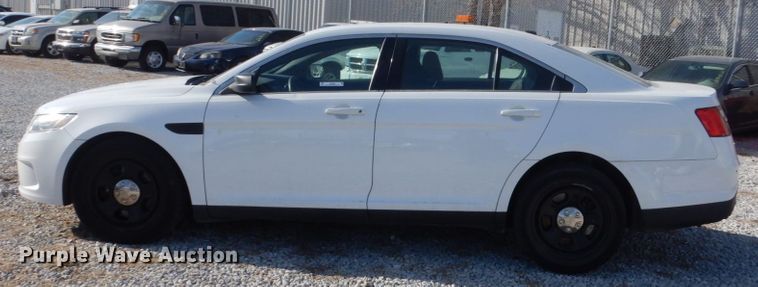 image for item JJ9392 2015 Ford Taurus Police