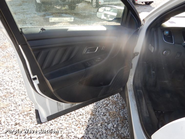 image for item JJ9392 2015 Ford Taurus Police