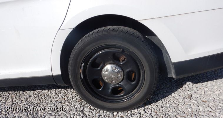 image for item JJ9392 2015 Ford Taurus Police