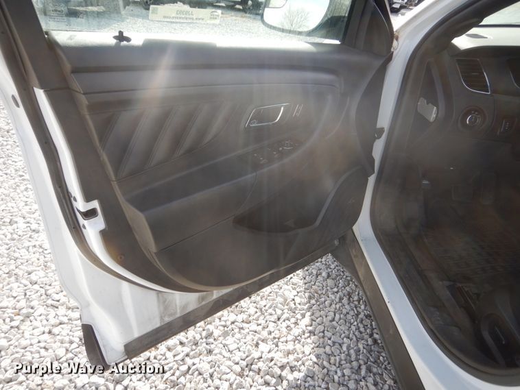 image for item JJ9393 2014 Ford Taurus Police