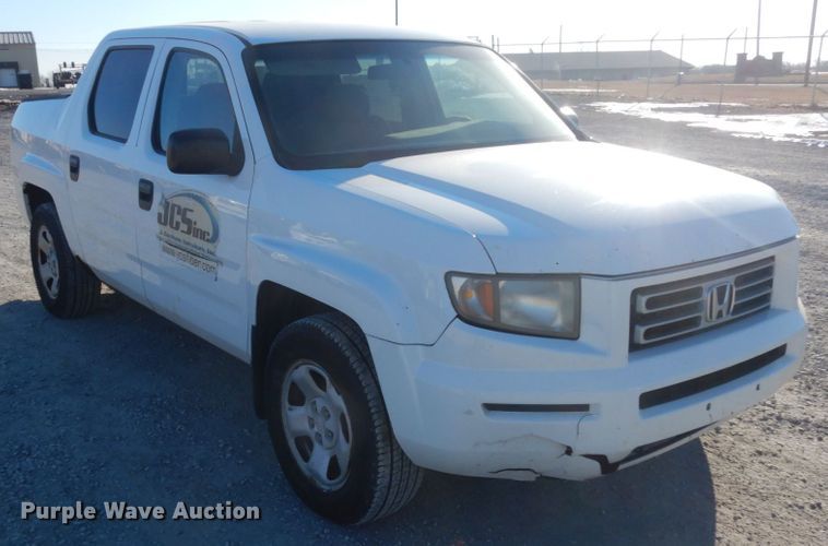 image for item JK9810 2008 Honda Ridgeline  Crew Cab pickup truck