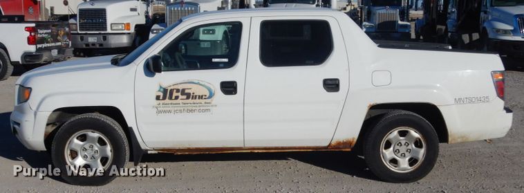 image for item JK9810 2008 Honda Ridgeline  Crew Cab pickup truck