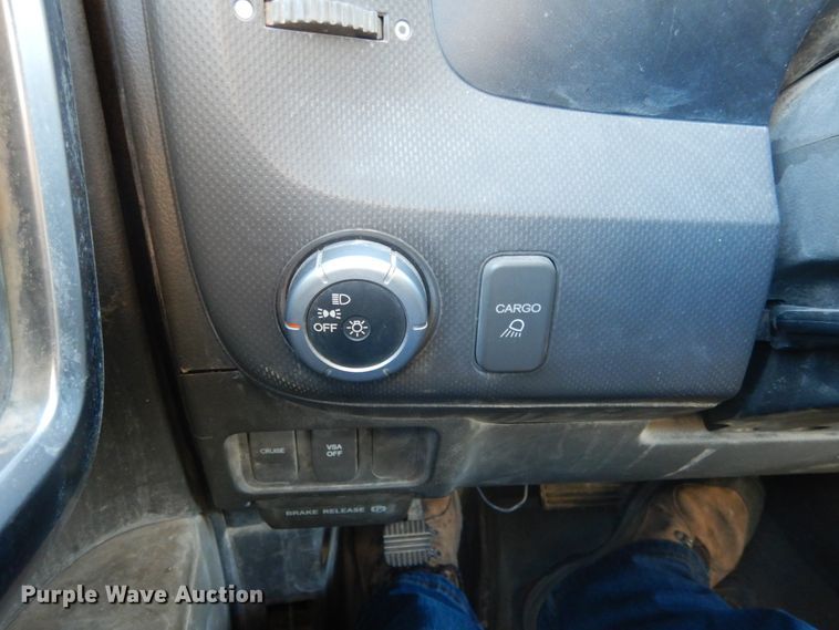 image for item JK9810 2008 Honda Ridgeline  Crew Cab pickup truck