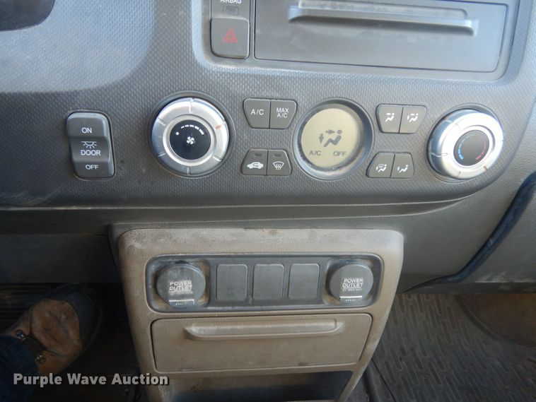 image for item JK9810 2008 Honda Ridgeline  Crew Cab pickup truck