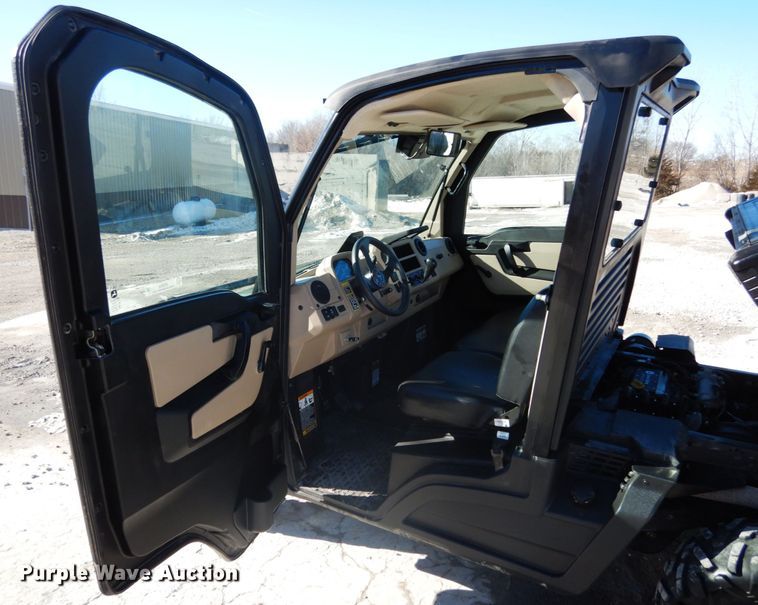 image for item JK9838 2020 John Deere XUV835R  utility vehicle