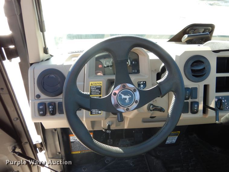 image for item JK9838 2020 John Deere XUV835R  utility vehicle