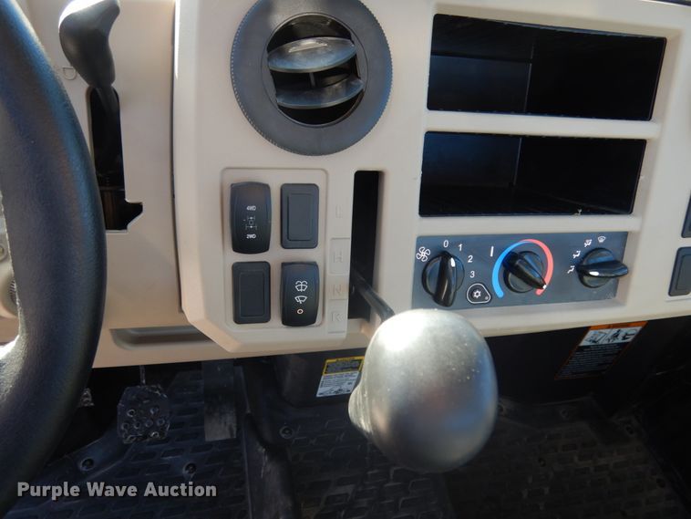 image for item JK9838 2020 John Deere XUV835R  utility vehicle