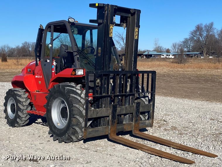 image for item JN9162 2019 Manitou M40-4  forklift