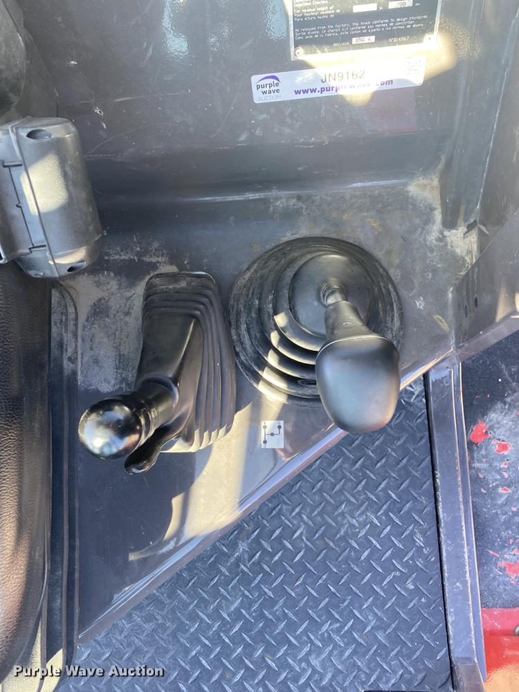 image for item JN9162 2019 Manitou M40-4  forklift