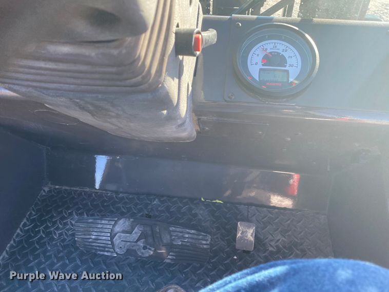 image for item JN9162 2019 Manitou M40-4  forklift