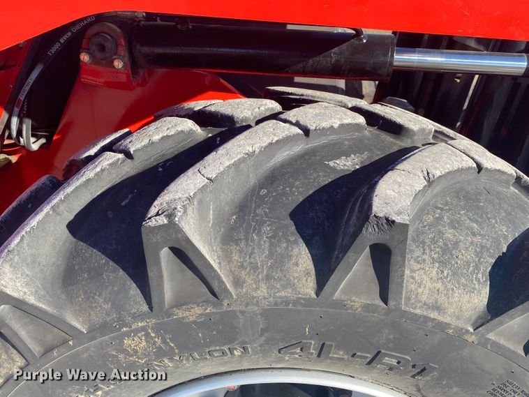 image for item JN9162 2019 Manitou M40-4  forklift