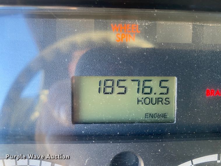 image for item JN9163 2007 Freightliner M2 106  rollback truck