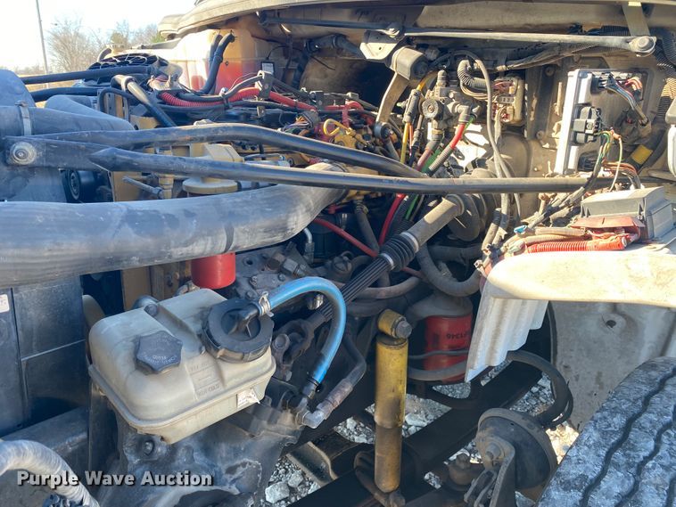 image for item JN9163 2007 Freightliner M2 106  rollback truck