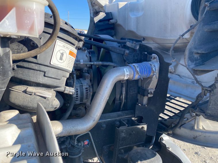 image for item JN9163 2007 Freightliner M2 106  rollback truck