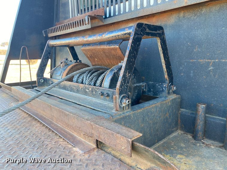 image for item JN9163 2007 Freightliner M2 106  rollback truck