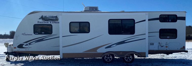 image for item JN9183 2011 Forest River Coachmen  camper