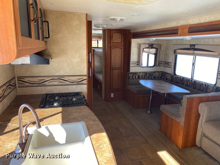 image for item JN9183 2011 Forest River Coachmen  camper