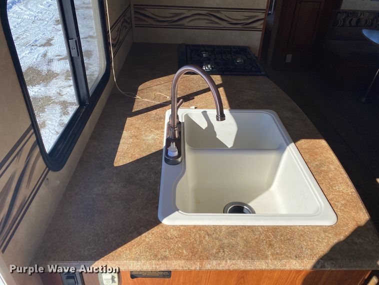 image for item JN9183 2011 Forest River Coachmen  camper