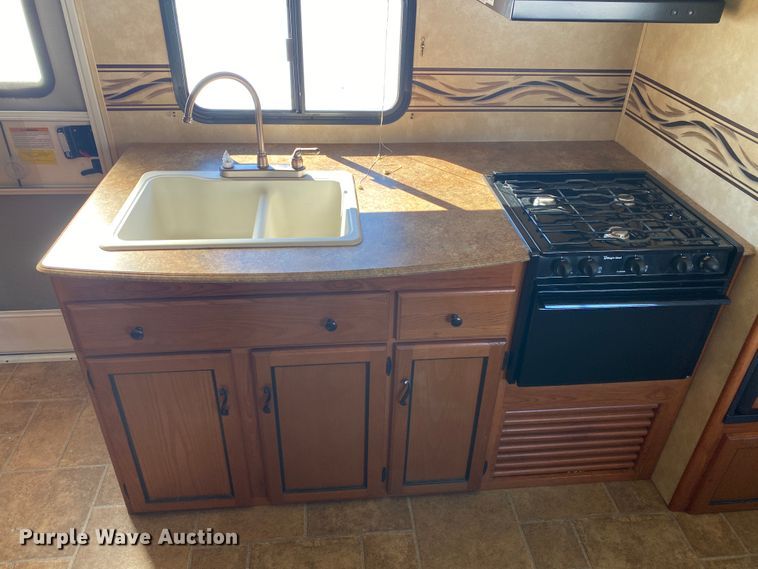 image for item JN9183 2011 Forest River Coachmen  camper