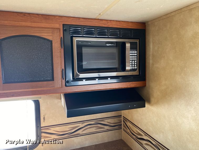 image for item JN9183 2011 Forest River Coachmen  camper