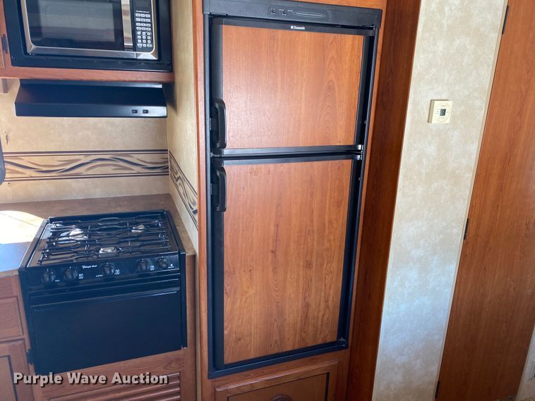 image for item JN9183 2011 Forest River Coachmen  camper