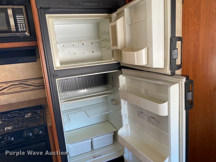 image for item JN9183 2011 Forest River Coachmen  camper