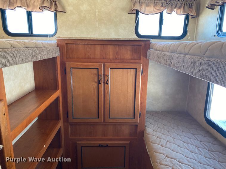 image for item JN9183 2011 Forest River Coachmen  camper