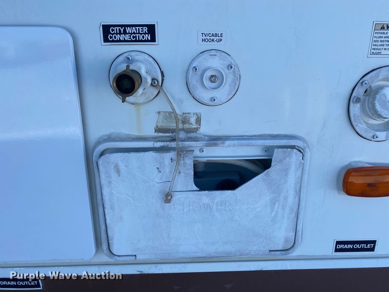 image for item JN9183 2011 Forest River Coachmen  camper