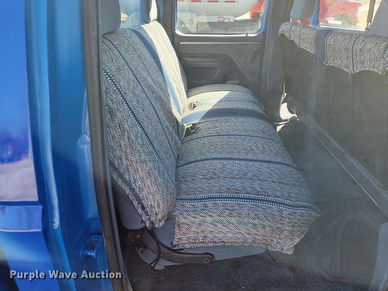 image for item JP9037 1993 Ford F350  Crew Cab pickup truck