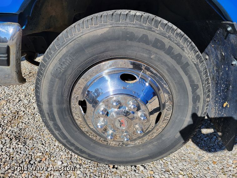 image for item JP9037 1993 Ford F350  Crew Cab pickup truck