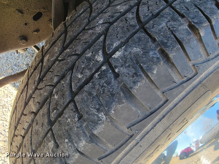 image for item JP9037 1993 Ford F350  Crew Cab pickup truck