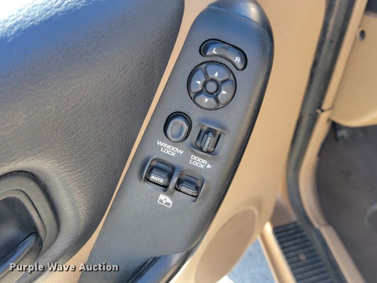 image for item JP9049 1999 Jeep Cherokee  SUV