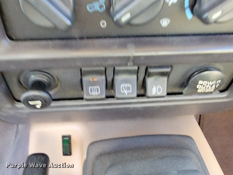 image for item JP9049 1999 Jeep Cherokee  SUV