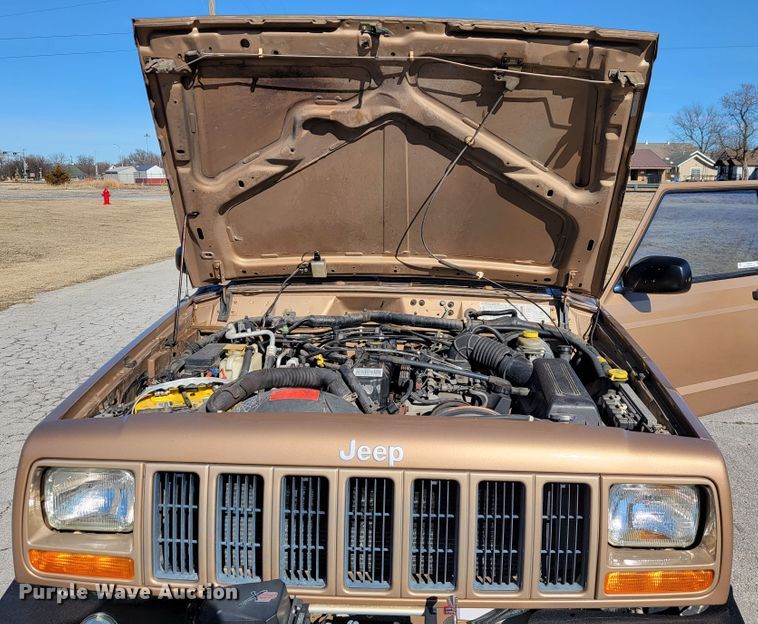 image for item JP9049 1999 Jeep Cherokee  SUV