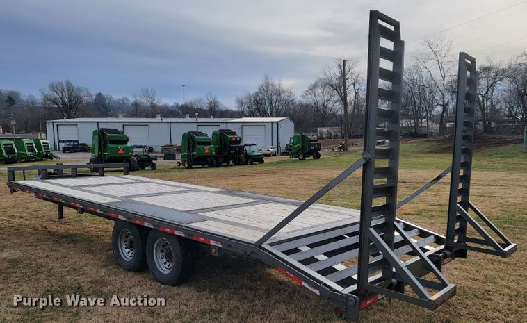 image for item JP9052 Kodiak  equipment trailer