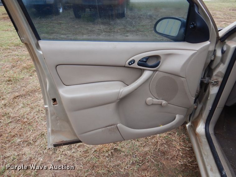 image for item JT9464 2000 Ford Focus SE
