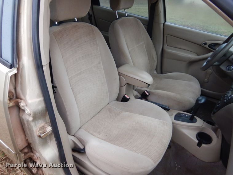 image for item JT9464 2000 Ford Focus SE