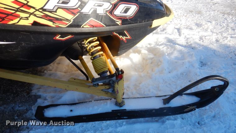 image for item KH9015 2002 Polaris Pro 600 Edge XC  snowmobile