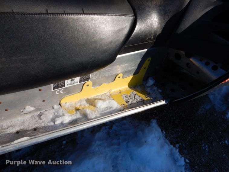 image for item KH9015 2002 Polaris Pro 600 Edge XC  snowmobile