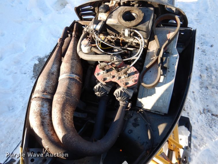 image for item KH9015 2002 Polaris Pro 600 Edge XC  snowmobile