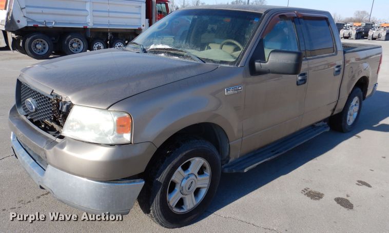 image for item KH9026 2004 Ford F-150  SuperCrew pickup truck