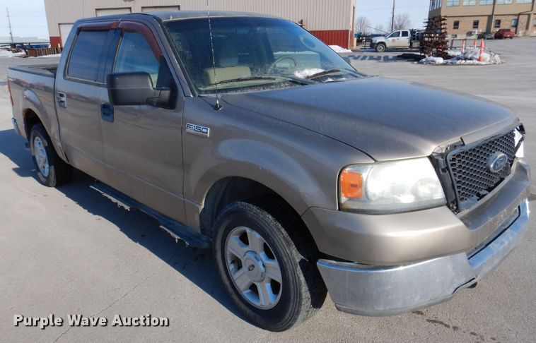 image for item KH9026 2004 Ford F-150  SuperCrew pickup truck